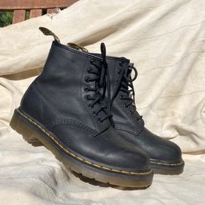 Dr. Martens 1460 SMOOTH LEATHER LACE UP BOOTS